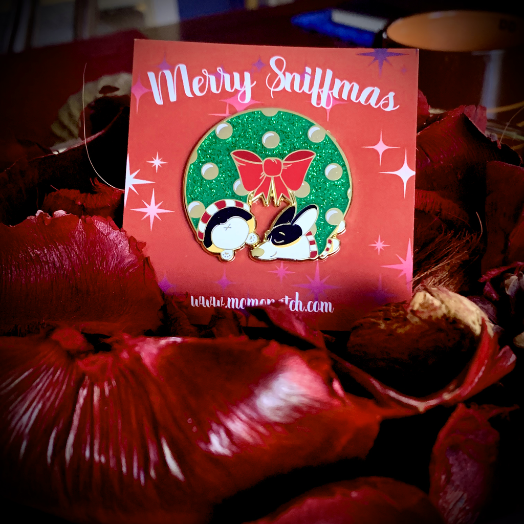 Merry Sniffmas Corgi Wreath Hard Enamel Pins - Momo Patch